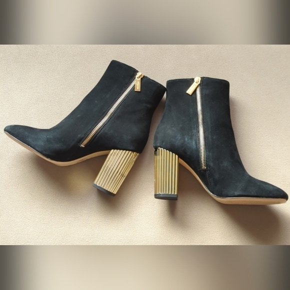 MICHAEL Michael Kors Leather Suede Black Dress Boot Gold Tone Heel Women's Sz 7 - Picture 1 of 12